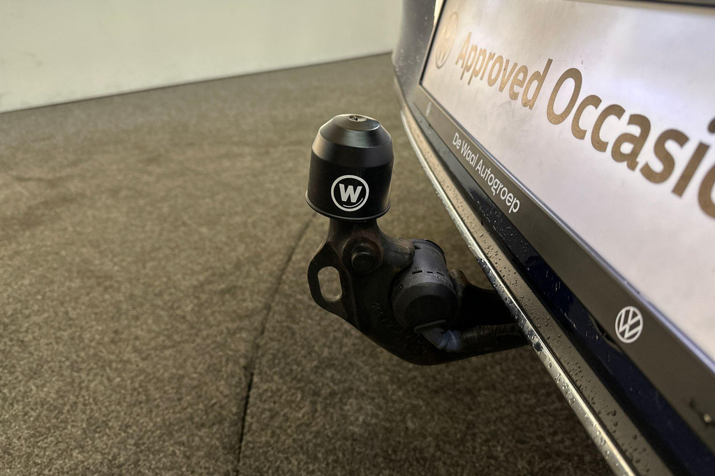 Volkswagen Golf (JHN17V) met abonnement