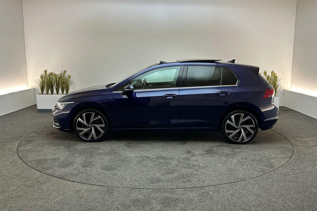 Volkswagen Golf (JHN17V) met abonnement