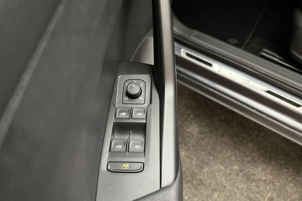 Volkswagen T-Cross (JJD01T) met abonnement