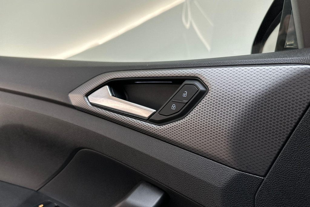 Volkswagen T-Cross (JJD01T) met abonnement