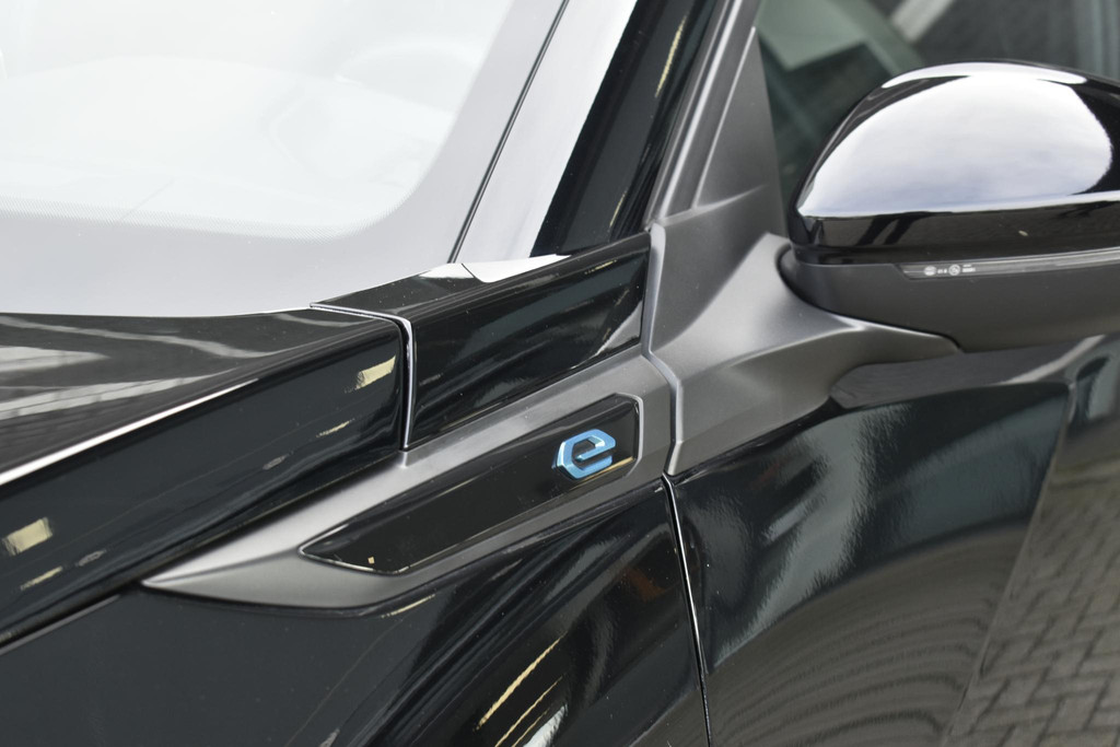 Peugeot e-2008 (P103VN) met abonnement