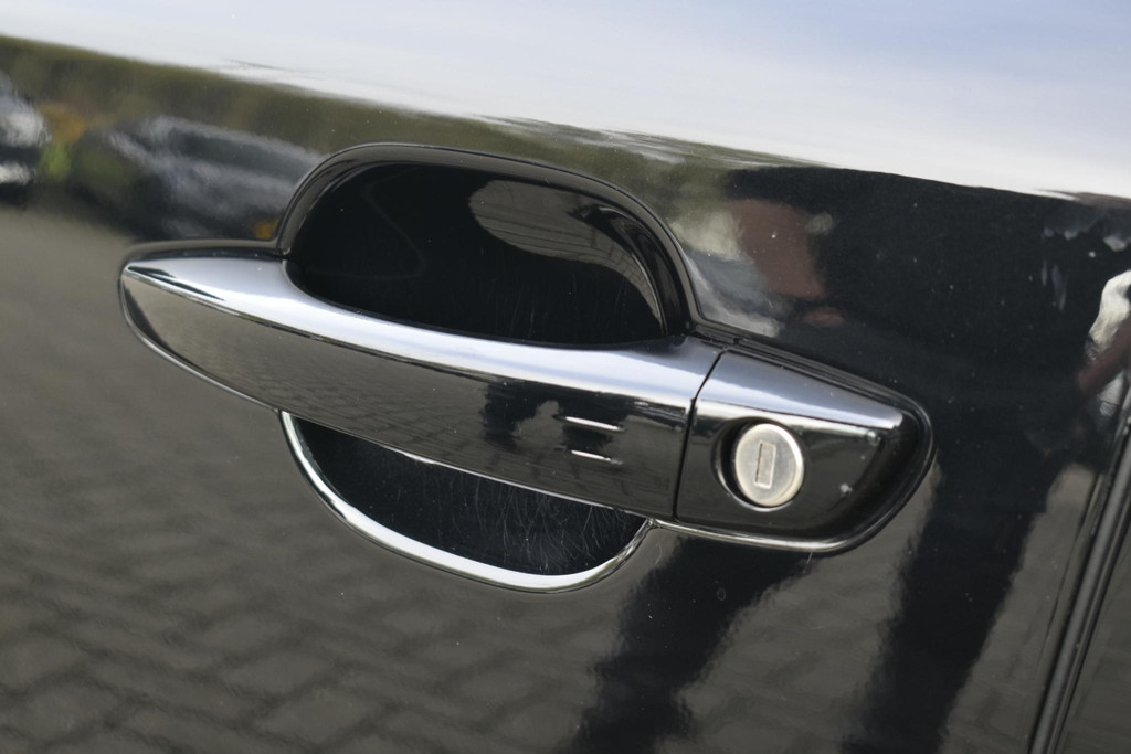 Peugeot e-2008 (P103VN) met abonnement