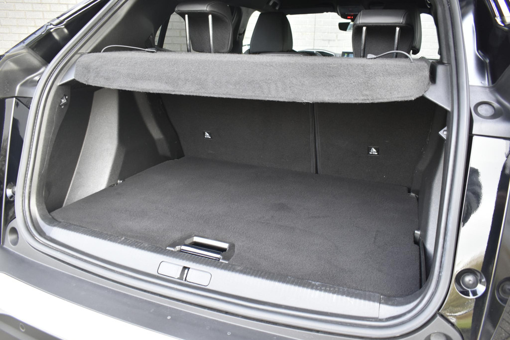 Peugeot e-2008 (P103VN) met abonnement