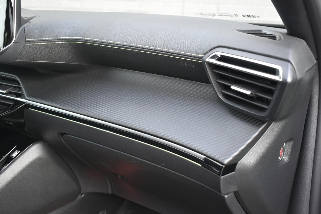 Peugeot e-2008 (P103VN) met abonnement