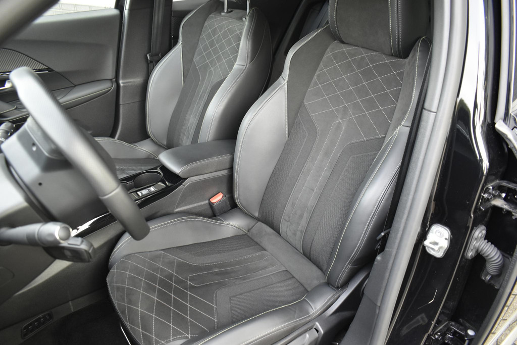 Peugeot e-2008 (P103VN) met abonnement