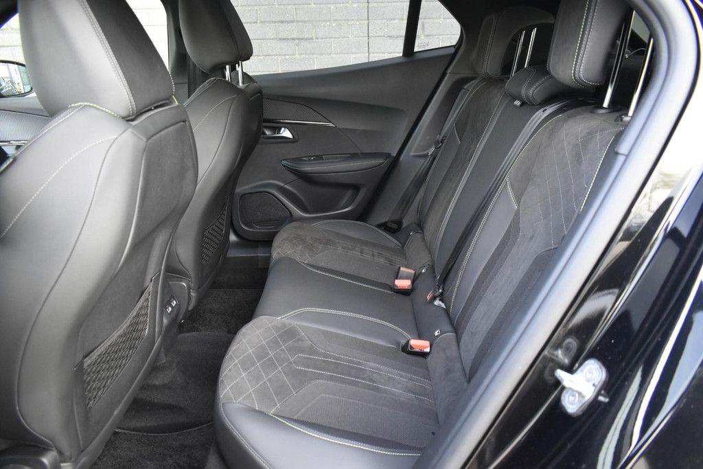 Peugeot e-2008 (P103VN) met abonnement