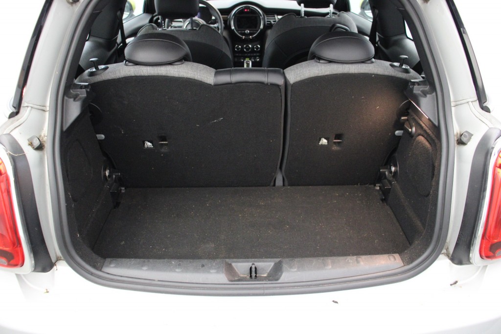 MINI Electric (J777KS) met abonnement