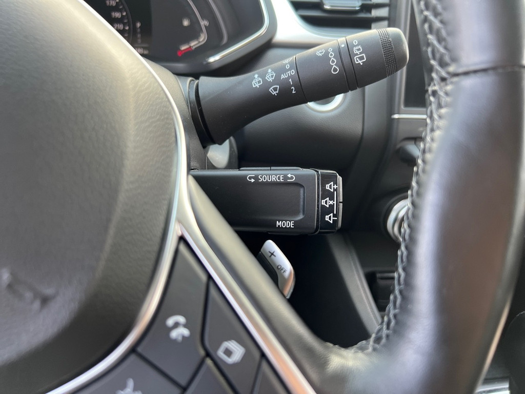 Renault Captur (S808RN) met abonnement