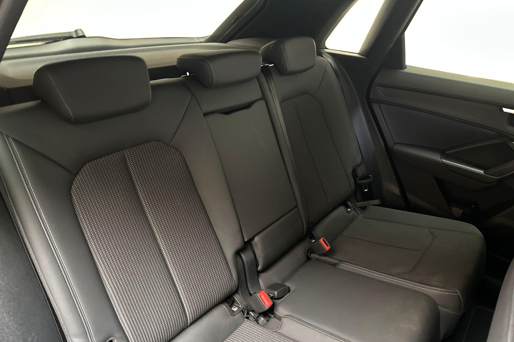 Audi Q3 (JJT74G) met abonnement