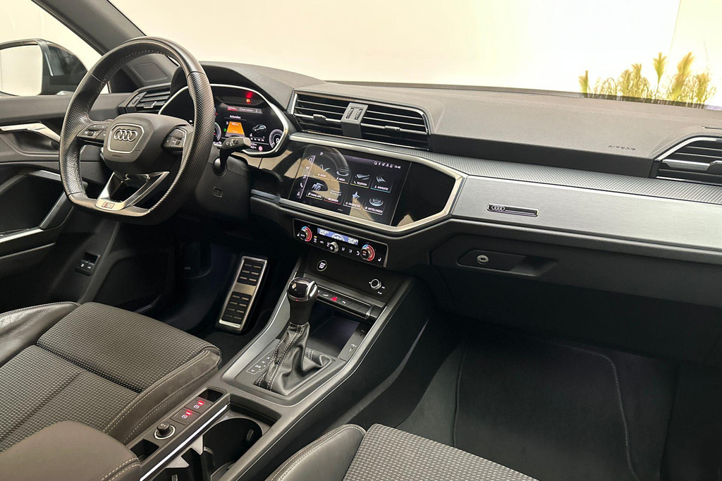 Audi Q3 (JJT74G) met abonnement