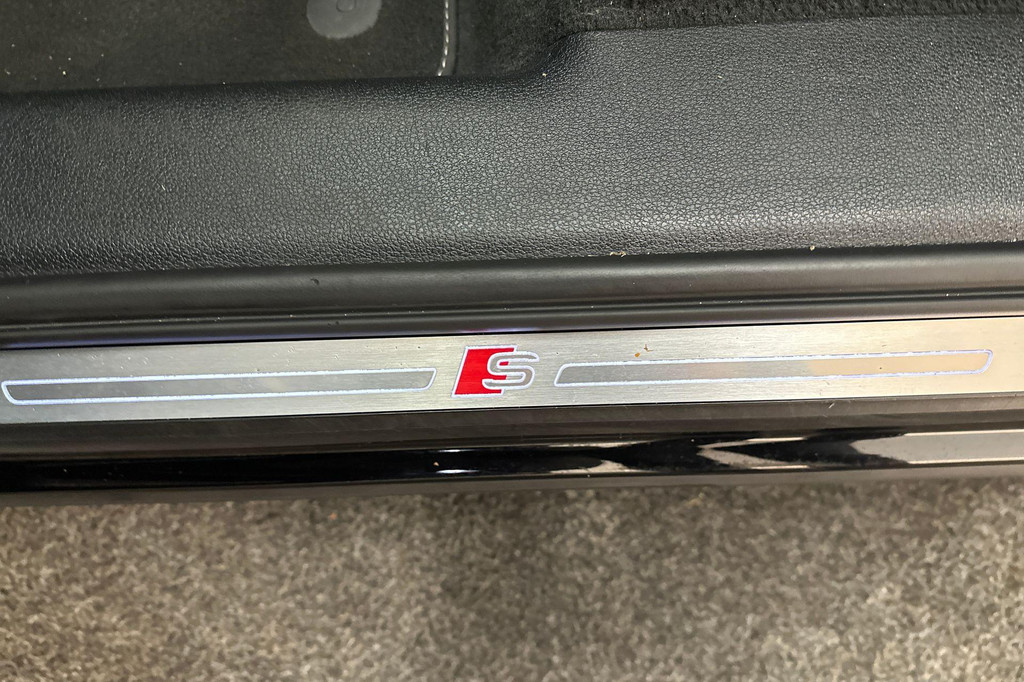 Audi Q3 (JJT74G) met abonnement