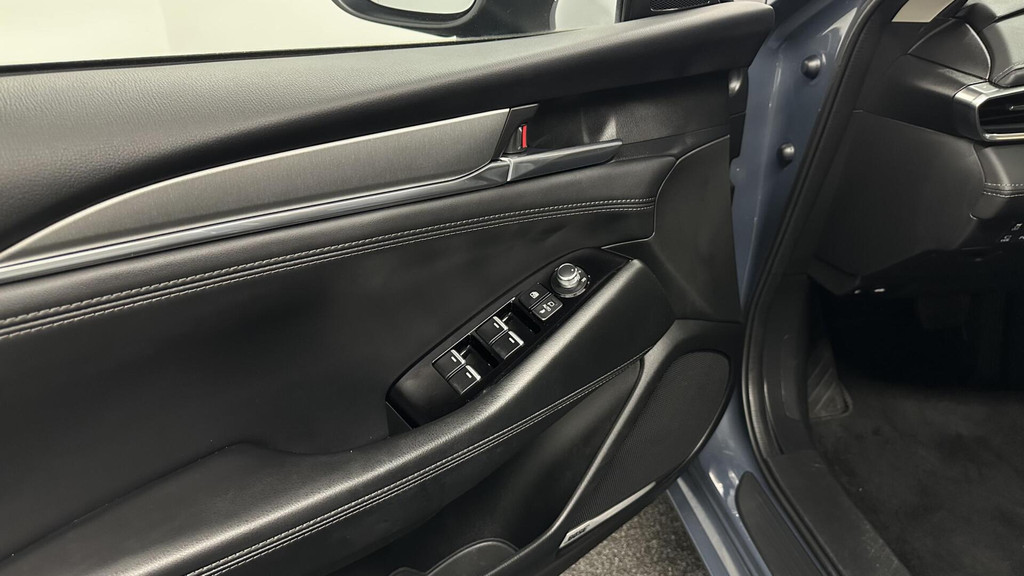 Mazda 6 (R900RF) met abonnement