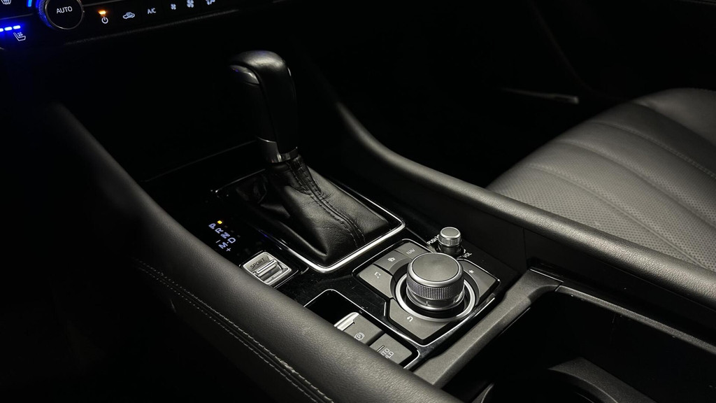 Mazda 6 (R900RF) met abonnement