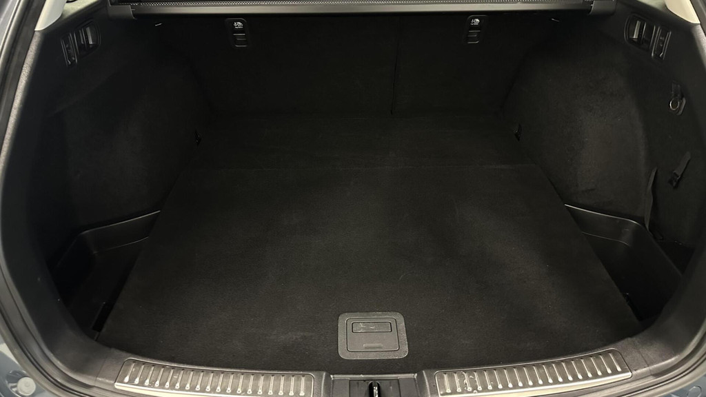 Mazda 6 (R900RF) met abonnement