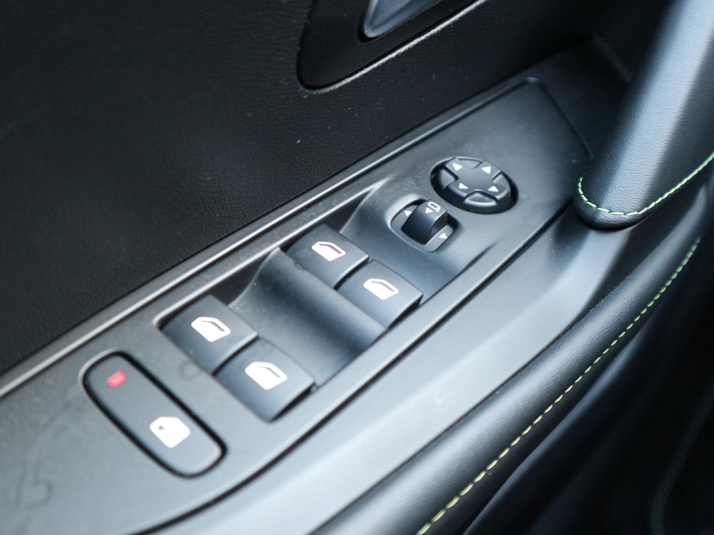 Peugeot e-208 (L250KL) met abonnement