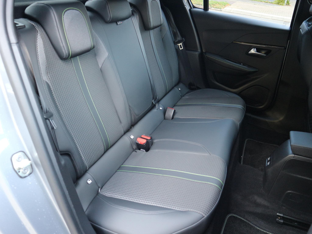 Peugeot e-208 (L250KL) met abonnement