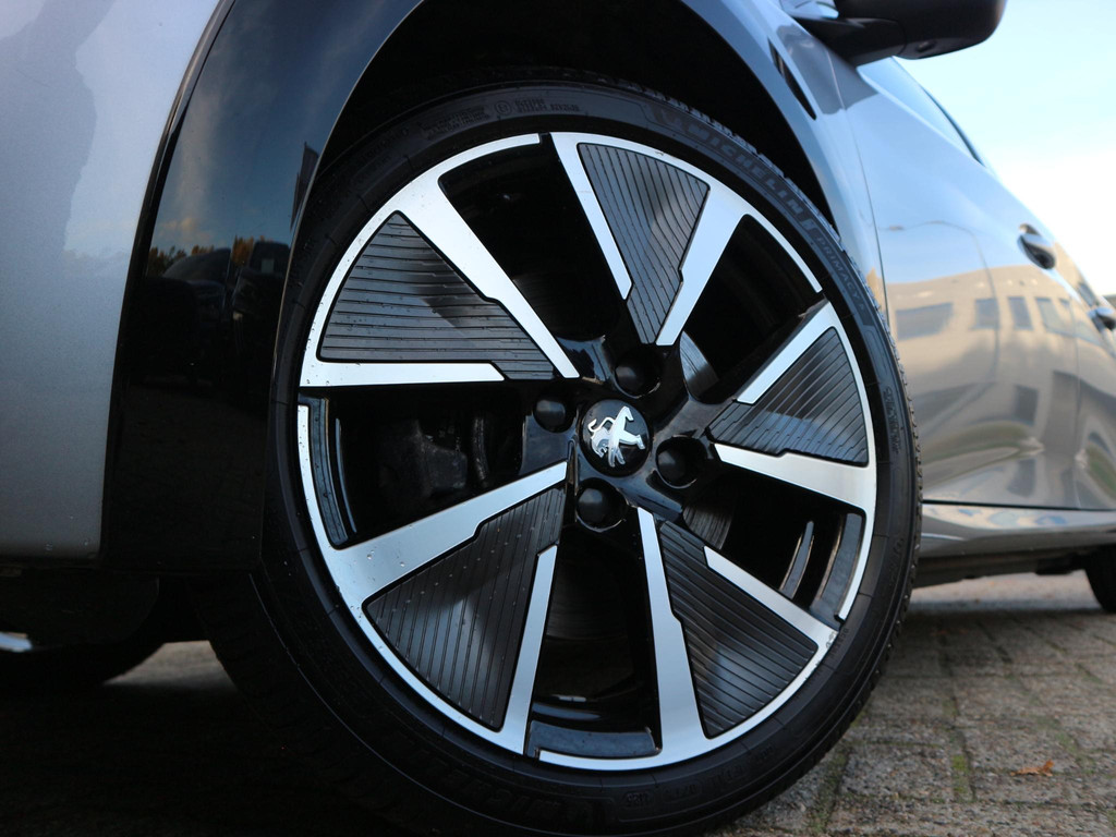 Peugeot e-208 (L250KL) met abonnement