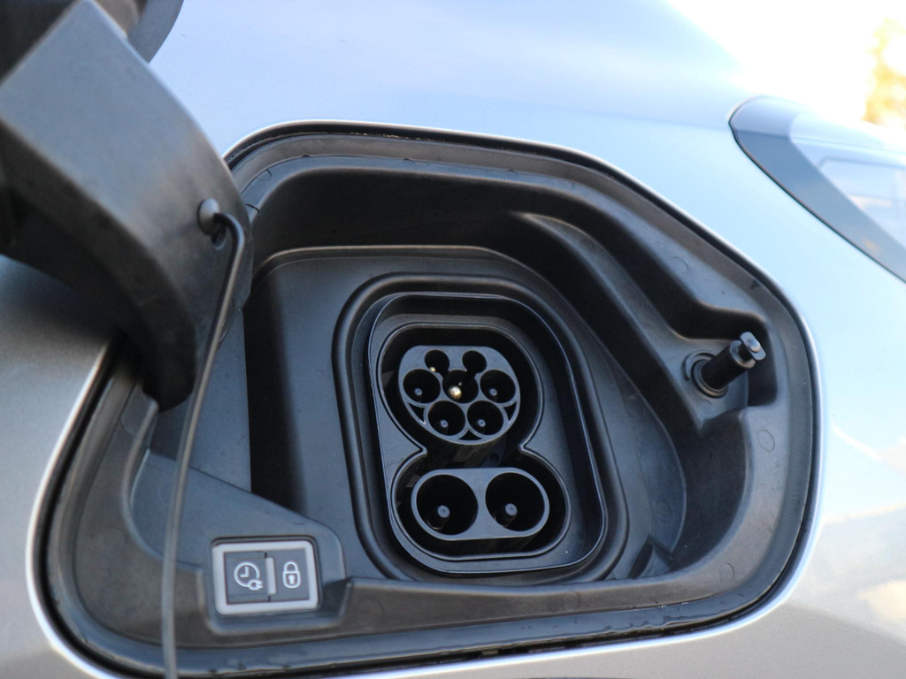 Peugeot e-208 (L250KL) met abonnement