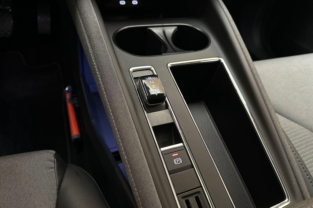 ŠKODA ENYAQ iV (T357BL) met abonnement