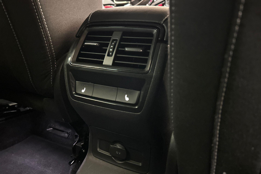 ŠKODA Karoq (JJJ10D) met abonnement