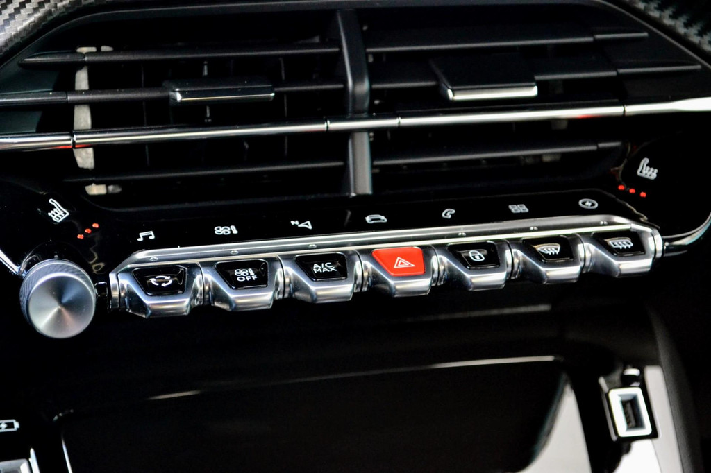 Peugeot e-2008 (J917JF) met abonnement