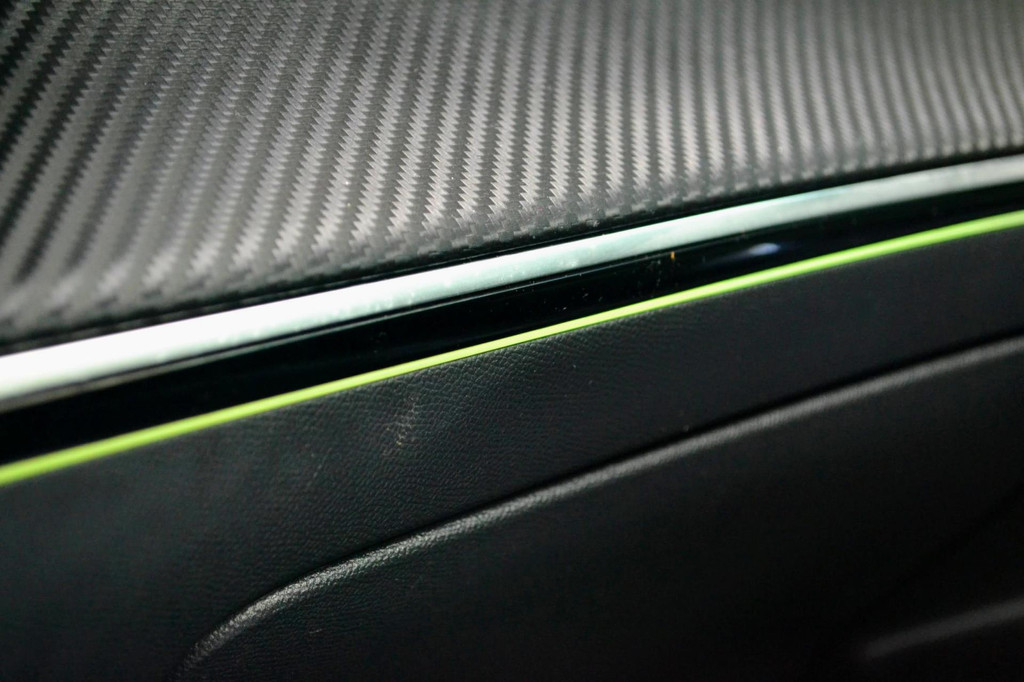 Peugeot e-2008 (J917JF) met abonnement