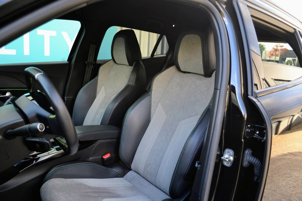 Peugeot e-2008 (J917JF) met abonnement