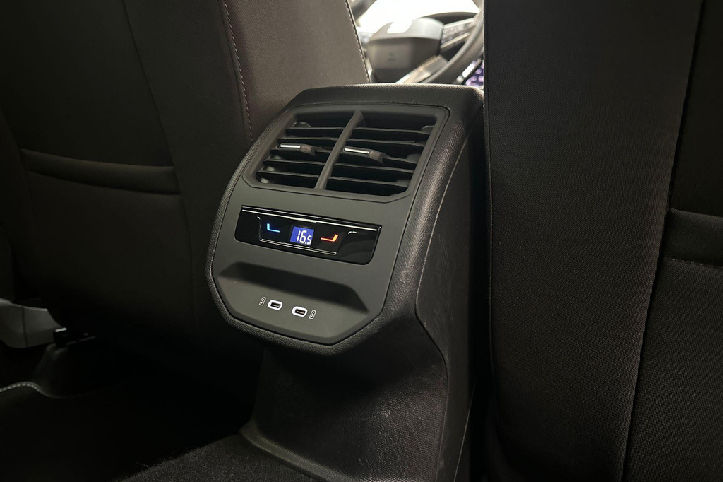 Seat Leon (X176GL) met abonnement