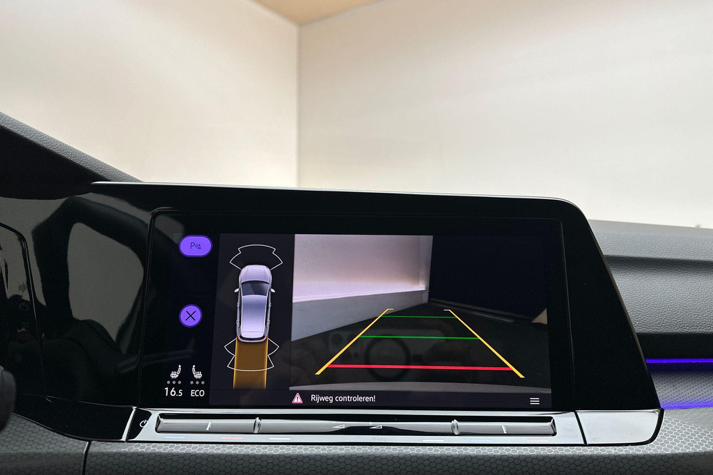 Volkswagen Golf GTE (X404LV) met abonnement