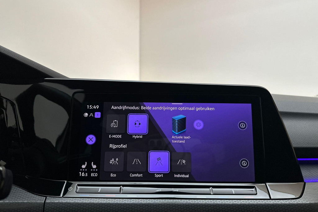 Volkswagen Golf GTE (X404LV) met abonnement