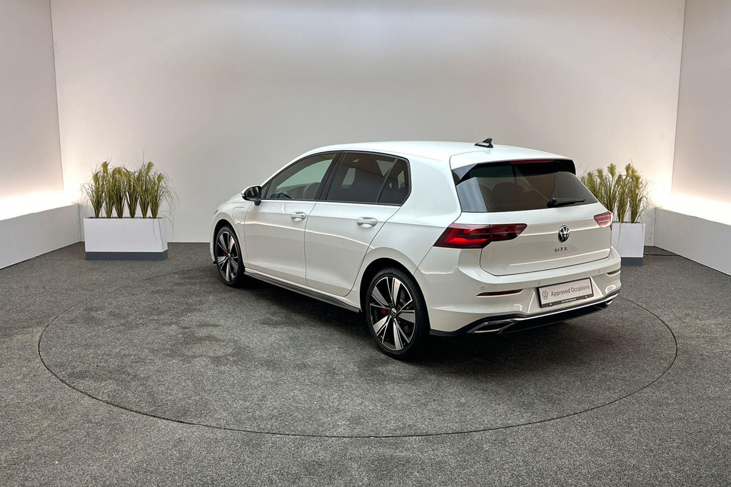Volkswagen Golf GTE (X404LV) met abonnement