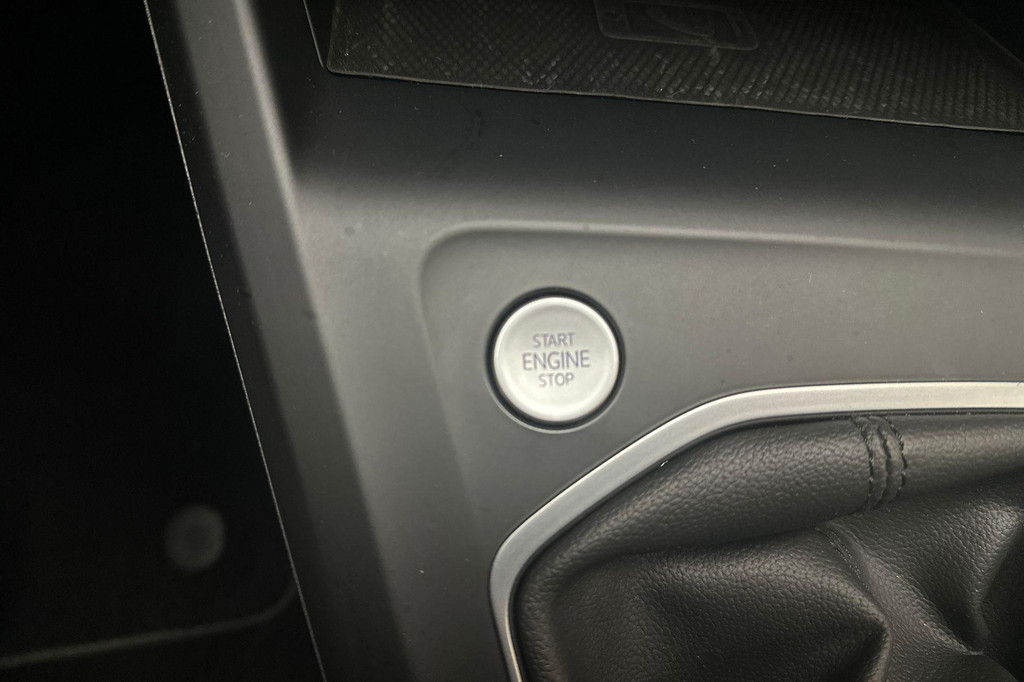 Volkswagen GOLF Variant (T187RJ) met abonnement