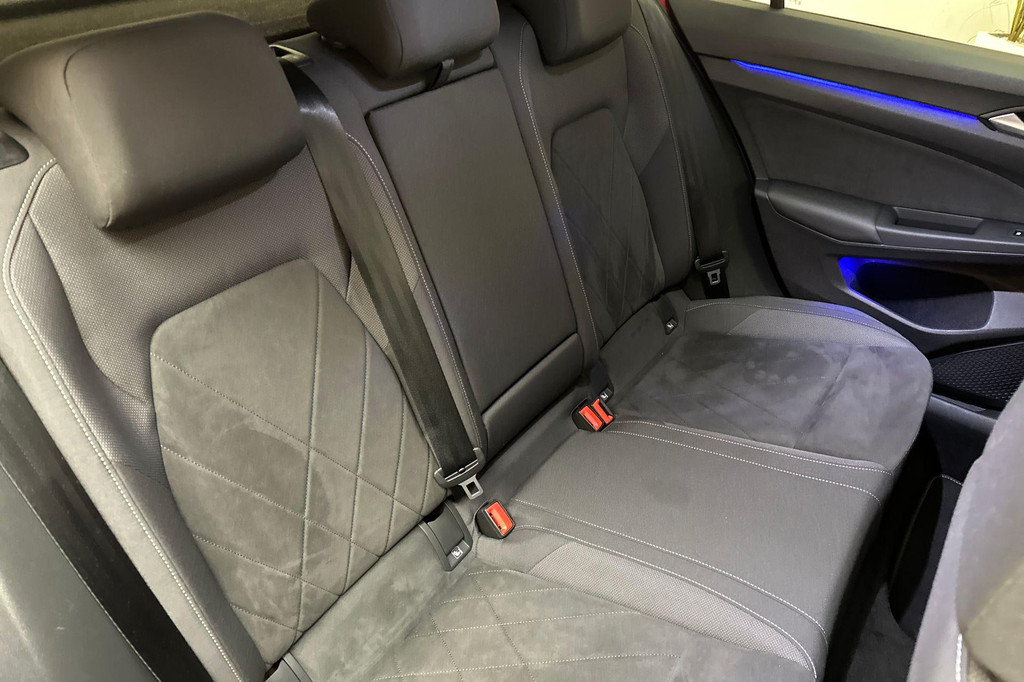 Volkswagen Golf (T556RH) met abonnement