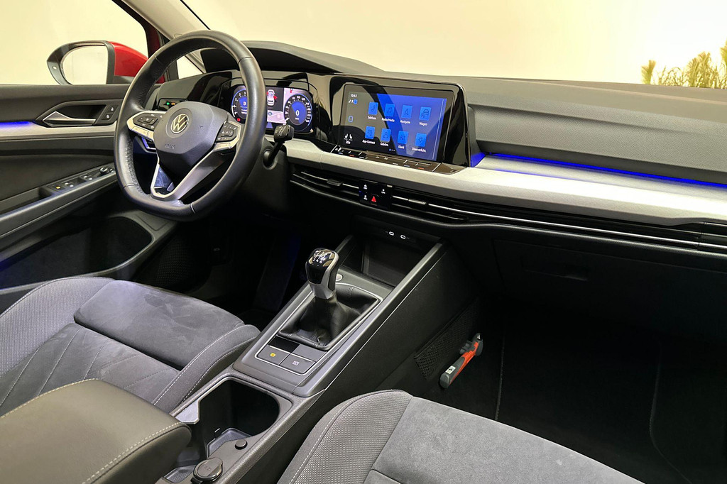 Volkswagen Golf (T556RH) met abonnement