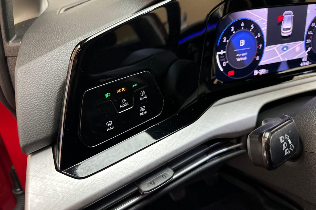 Volkswagen Golf (T556RH) met abonnement