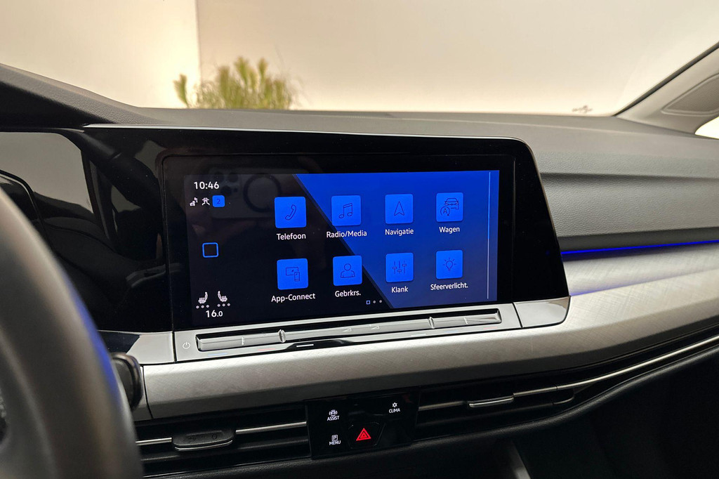 Volkswagen Golf (T556RH) met abonnement