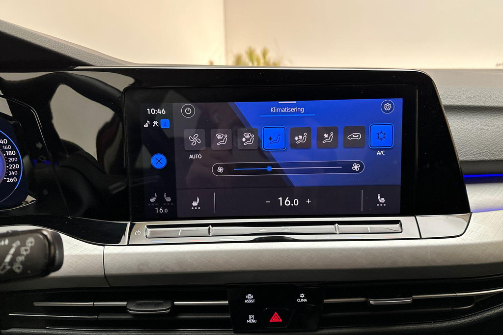 Volkswagen Golf (T556RH) met abonnement