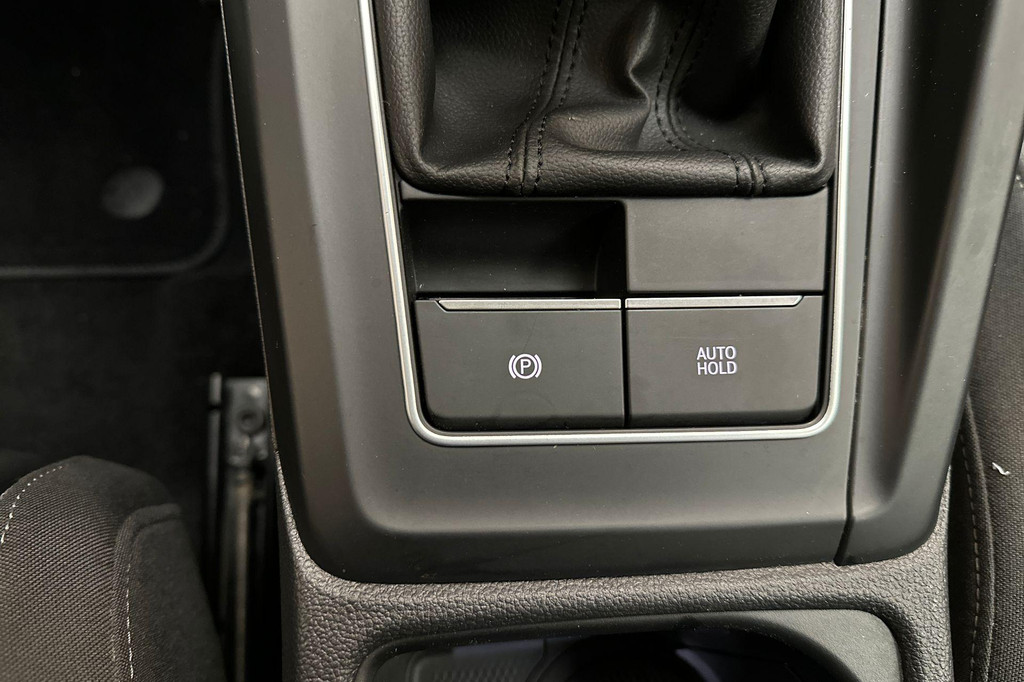 Volkswagen Golf (T556RH) met abonnement