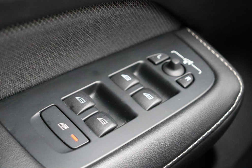 Volvo V60 (JJR27J) met abonnement