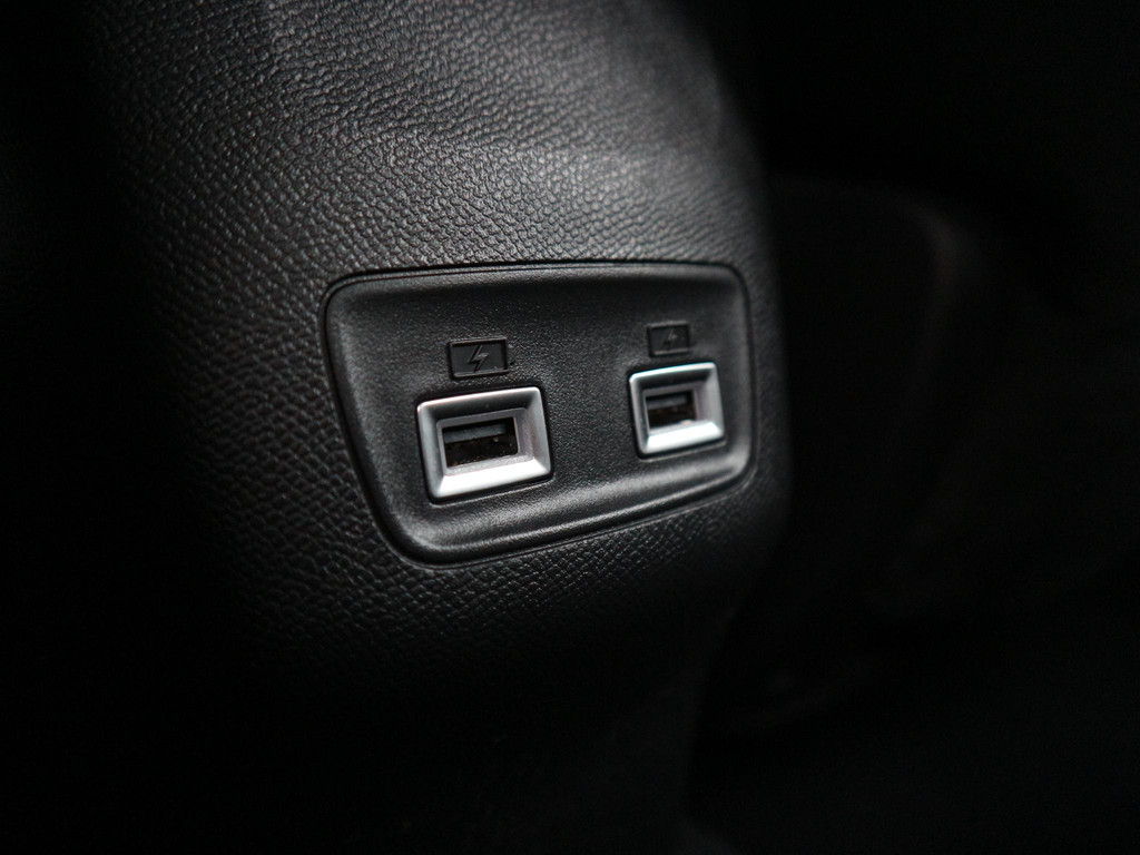 Peugeot e-208 (T785BV) met abonnement