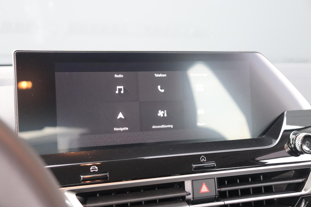 Citroën Ë-C4 (T793VP) met abonnement