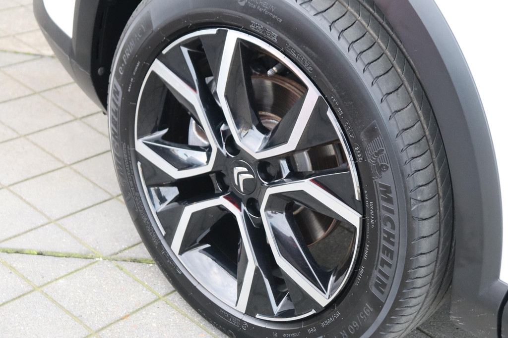 Citroën Ë-C4 (T793VP) met abonnement