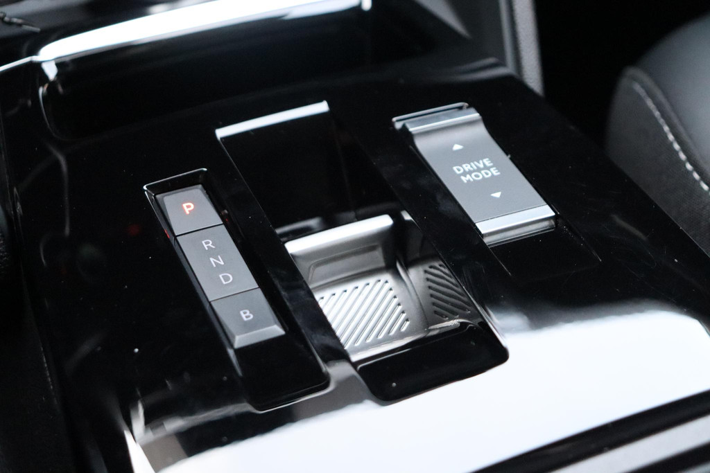 Citroën Ë-C4 (S468RL) met abonnement