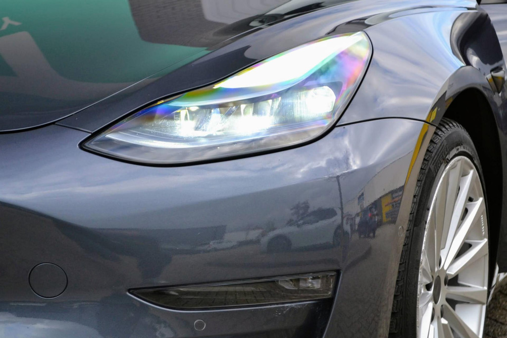 Tesla Model 3 AWD (K989FS) met abonnement