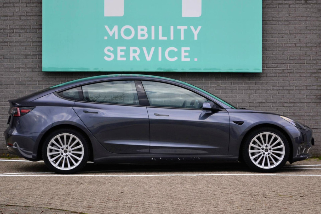 Tesla Model 3 AWD (K989FS) met abonnement