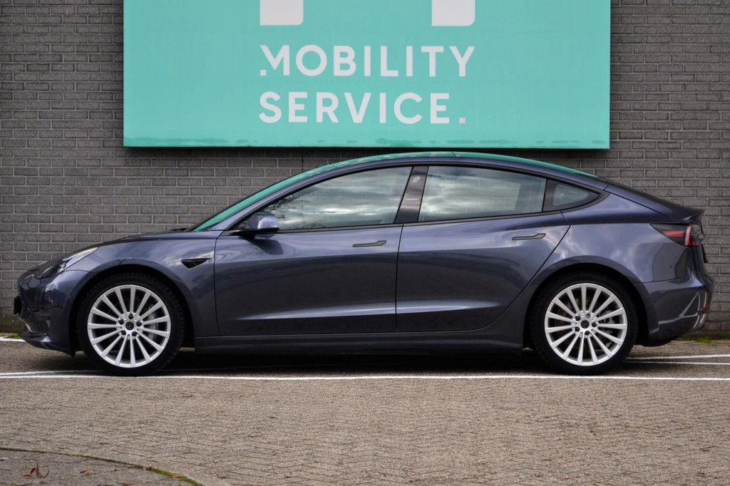 Tesla Model 3 AWD (K989FS) met abonnement