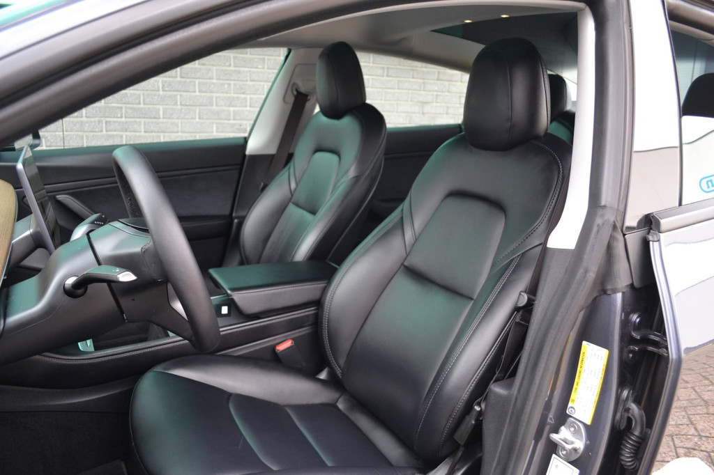 Tesla Model 3 AWD (K989FS) met abonnement