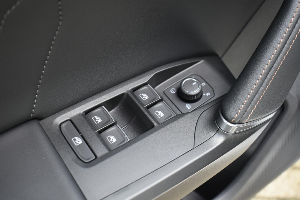 CUPRA Leon Sportstourer (JJR77K) met abonnement