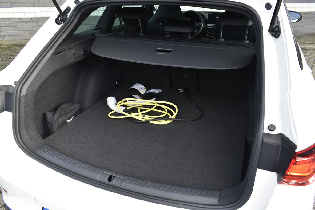 CUPRA Leon Sportstourer (JJR77K) met abonnement