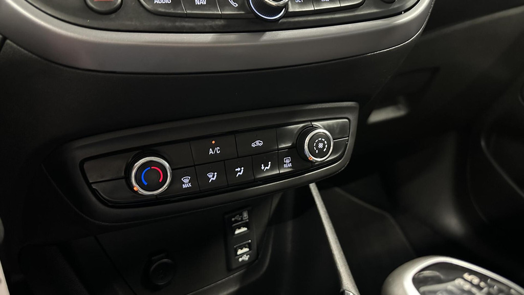 Opel Crossland X (J279PR) met abonnement